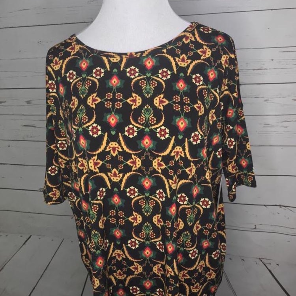 NWT Lularoe Irma Tunic